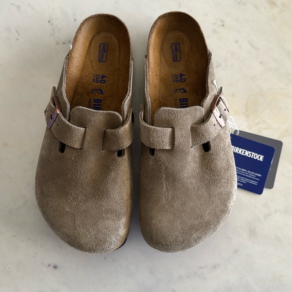 Birkenstock
Brand New in box 
Boston BS 
Taupe 
Size 7 mens